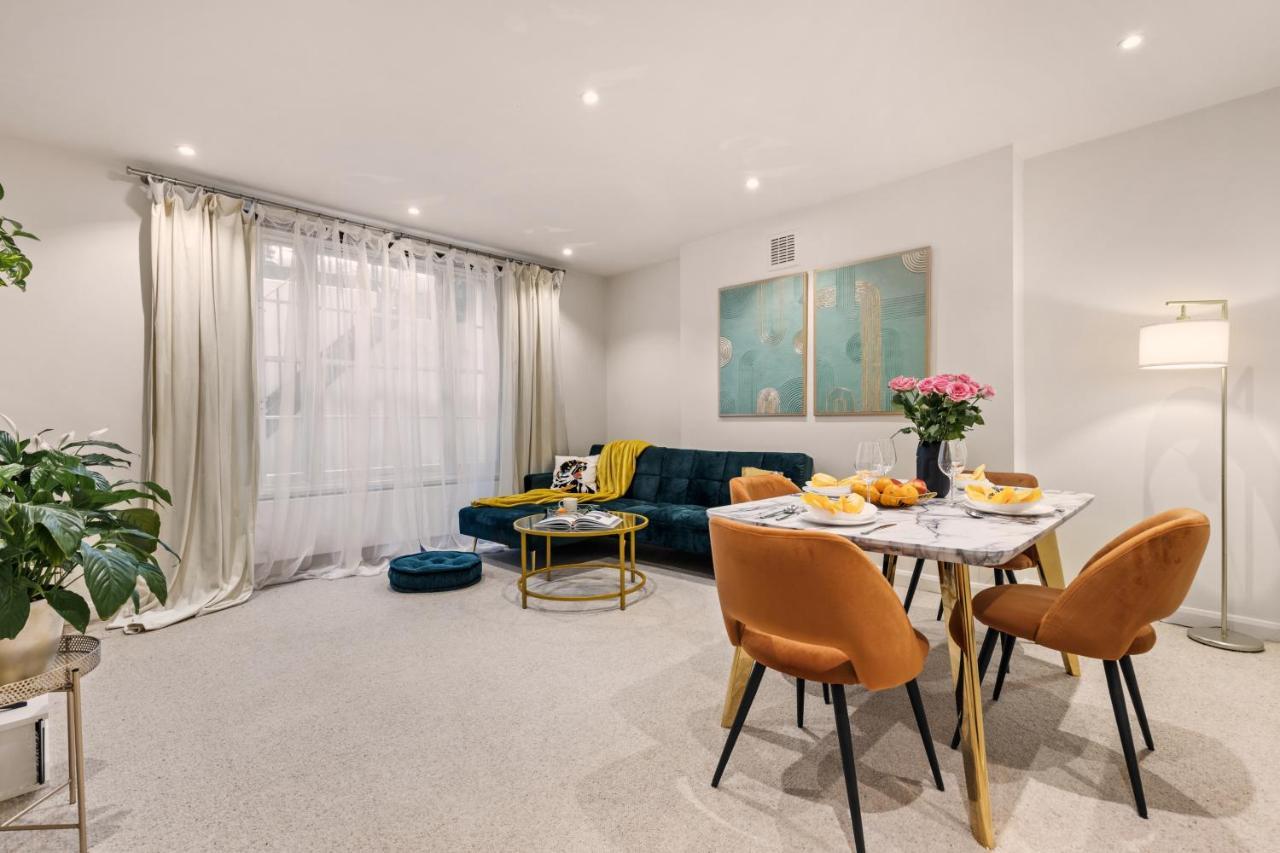 Hyde Park Luxury Two-bedroom With Patio * Londra