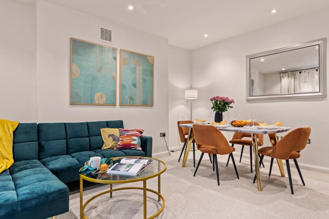 Hyde Park Luxury Two-bedroom With Patio * Londra